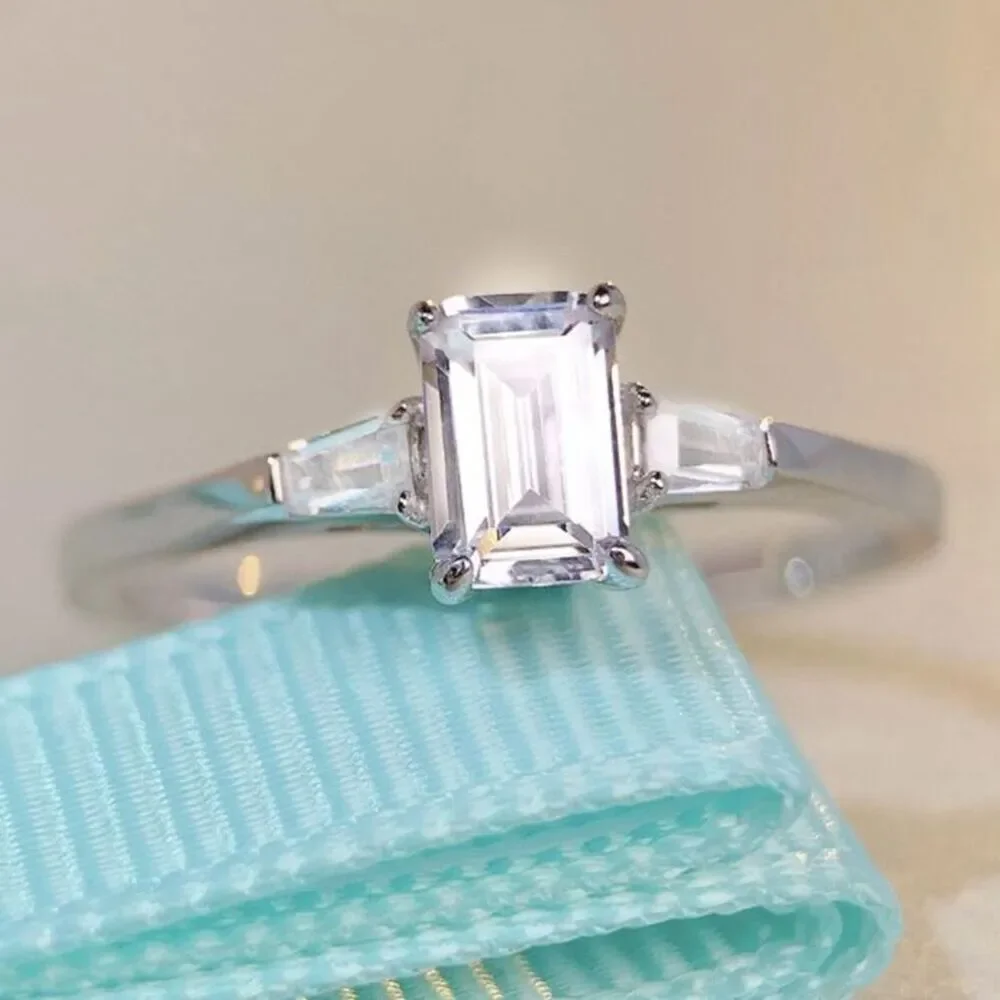 Sterling Silver Ring 18K White Gold Plated Cubic Zirconia Baguette Size 6.25 925